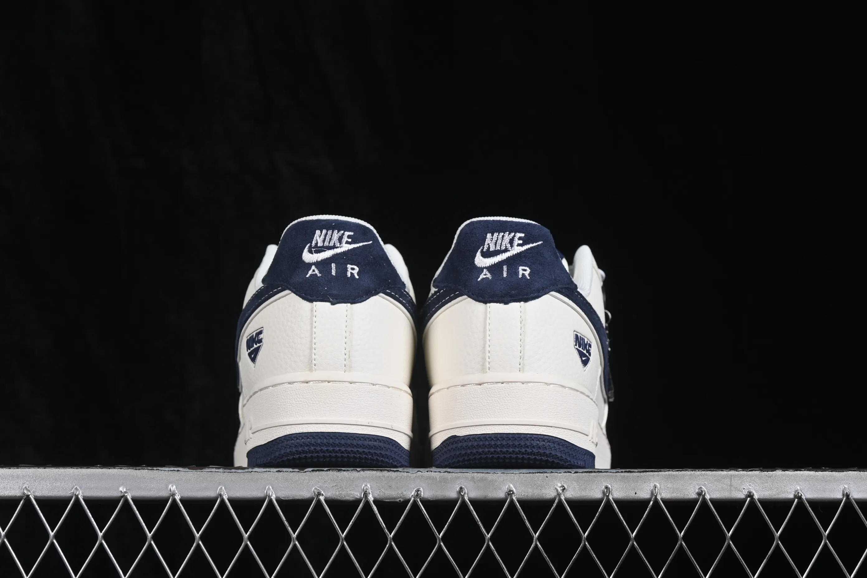 All categories Nk Air Force 1 Air Force series Nk Air Force 1 Low Air Force low-top Nike Air Force 1'07 Low joint model Air Force 1 low-top casual sneakers DN9688-108